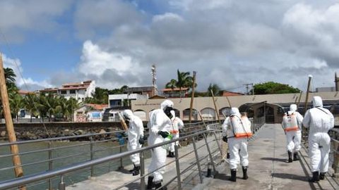 Marinha faz desinfecção de Porto de Itaguaí, no Rio