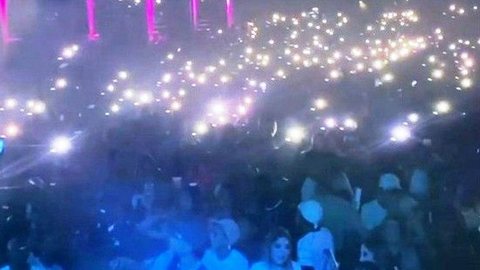 Sem máscara, centenas de jovens se aglomeram em festa no litoral paulista; veja