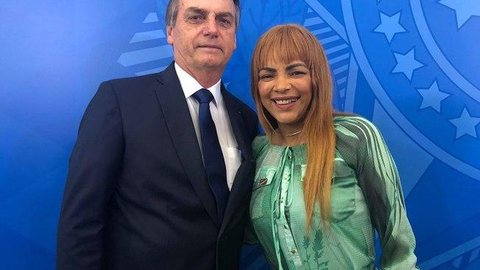 Flordelis: “Bolsonaro é um ser humano incrível e que luta para dar seu melhor”