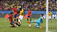 Brasil leva gol no início, mas dupla de Fla e Vasco garante virada na estreia do Mundial