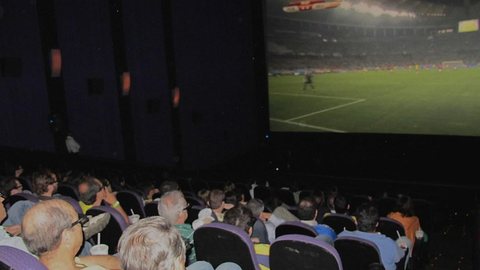 Globo transmite jogos do Brasil em salas de cinema de Rio Preto