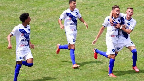 Taubaté estreia na Copinha com vitória por 2 a 0 sobre o Petrolina no Joaquinzão