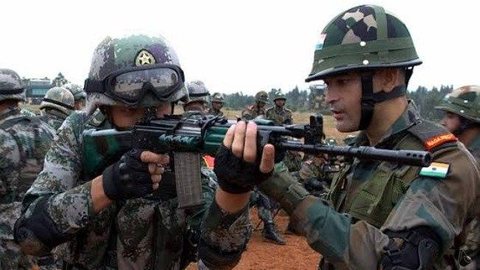 Militares indianos morrem em conflito com tropas da China