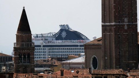 Cruzeiros voltam em Veneza após mais de 1 ano sem viagens por restrições da pandemia
