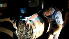 Carreta é apreendida com meia tonelada de maconha em tanque de combustível