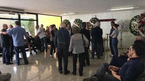 Funeral de ex-deputado federal Sigmaringa Seixas reúne família e autoridades em Brasília