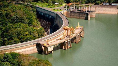 Adições e reduções no estoque de água do Brasil caem de 2013 a 2017