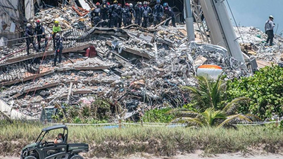 Sobe para 90 o número de mortos em desabamento de edifício na Flórida