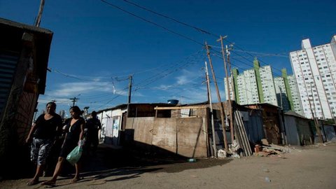 Promotores pedem suspensão de despejos de famílias vulneráveis em SP