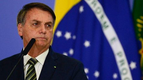 Decisão de Moraes quase causou crise institucional, diz Bolsonaro