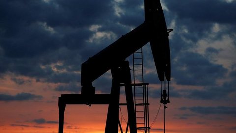 Petróleo Brent cai abaixo de US$ 70 pela primeira vez desde abril