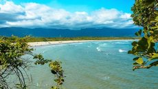 Turista desaparece após entrar no mar sozinho em praia do litoral de SP