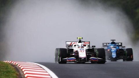 Alonso se desculpa com Mick Schumacher por acidente no GP da Turquia