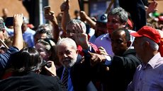 Lula começa a ser interrogado por Sérgio Moro em processo da Lava Jato no Paraná
