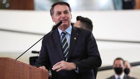 Bolsonaro se prepara para nomear ministro interino na Educação