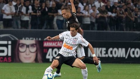 Fora de casa, Corinthians enfrenta o Botafogo pelo Brasileirão