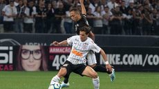 Fora de casa, Corinthians enfrenta o Botafogo pelo Brasileirão
