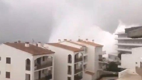 Fortes chuvas e ondas de 13 metros já mataram ao menos 10 pessoas na Espanha