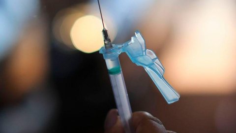 SP prepara 4,5 milhões de carteirinhas para vacinação de crianças