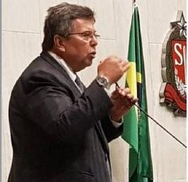 Carlão critica descaso com repasses do Iamspe