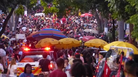 Prefeitura calcula que 17 blocos de carnaval saíram às ruas de SP no feriado prolongado de Tiradentes