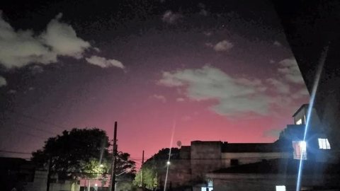 ‘Céu roxo e verde’ impressiona moradores de SP; frente fria com poluição deixa atmosfera colorida