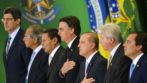 Bolsonaro diz que governo vai divulgar ‘caixas-pretas’ de gestões anteriores