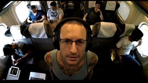 Linkin Park lança clipe de ‘One More Light’ em homenagem a Chester Bennington