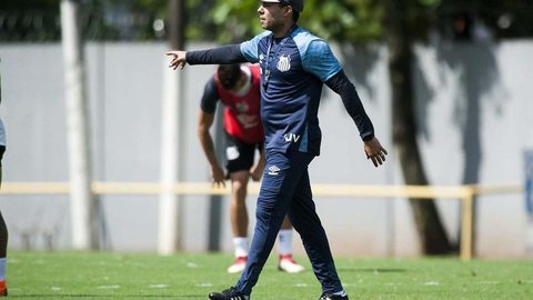 De olho no Nacional, Santos faz último treino antes de viajar ao Uruguai