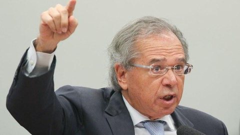 Guedes diz que vai à Justiça contestar derrota do governo sobre ampliação do BPC
