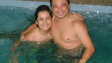 LUCAS VELOSO RELEMBRA FOTO ANTIGA COM PAI SHAOLIN