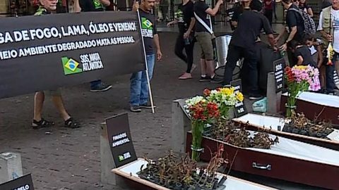Avenida Paulista tem ato de protesto em memória a vítimas atingidas por crimes ambientais