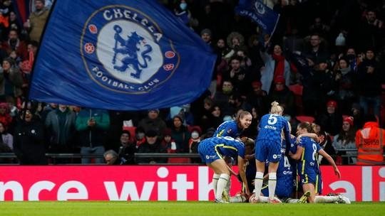 Com golaço de Sam Kerr, Chelsea vence o Arsenal e conquista Copa da Inglaterra feminina