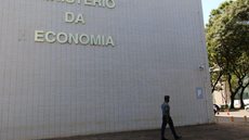 Brasil começará a reduzir IOF cambial ainda este ano