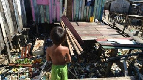6 em cada 10 crianças e adolescentes vivem na pobreza no Brasil, diz Unicef