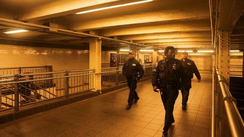 Nova York: polícia procura pessoa que pode ter informação sobre ataque