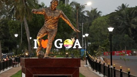 Estátua de Cristiano Ronaldo causa revolta na Índia