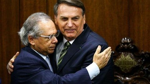 Previsão é que crescimento continue no quarto trimestre, diz Bolsonaro