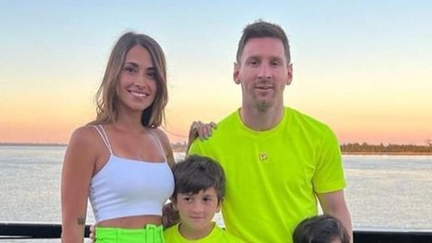 PSG confirma quatro casos de Covid-19 no elenco, incluindo Messi, que fica na Argentina