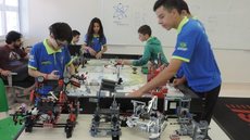 Estudantes disputam torneio mundial de robótica na Dinamarca
