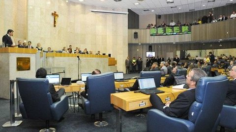 PSOL triplica número de vereadores e se torna 3ª maior bancada na Câmara de SP