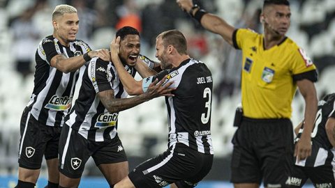 Série B: Botafogo tem a melhor campanha do returno, Vasco a 5ª e Cruzeiro a 10ª; times do Sul no Z-4