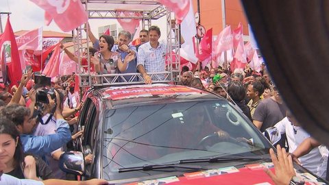 Na reta final da campanha, Haddad visita Minas Gerais e volta a criticar Bolsonaro