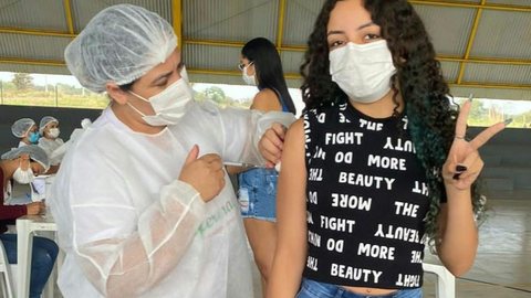 Cidade de SP vacina adolescentes em escolas públicas nesta 5ª para ampliar imunização contra Covid