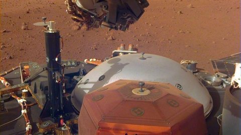 Nasa ‘ouve’ ruídos abaixo da superfície de Marte pela 1ª vez