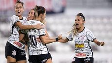 Corinthians bate Alianza e avança à semifinal da Libertadores feminina