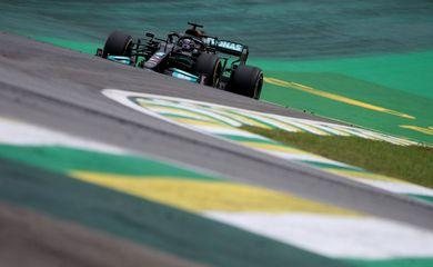 Fórmula 1: Hamilton larga na frente na prova classificatória de sábado
