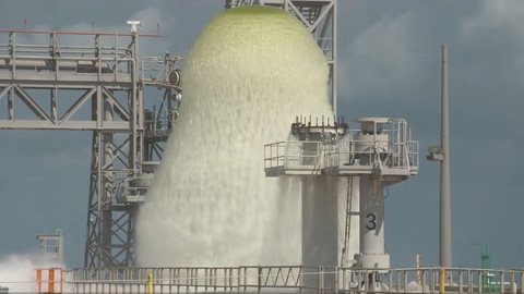 Por que a Nasa está criando um ‘sistema de dilúvio’ para lançamentos de foguetes