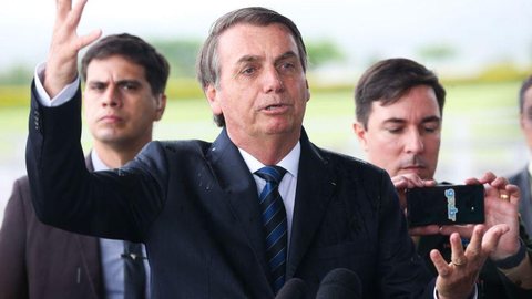 Bolsonaro pede que Congresso amplie posse e porte de armas