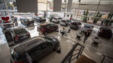 Venda de veículos novos sobe 13,1% em novembro, diz Fenabrave